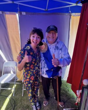 Kate Micucci Instagram - What a joy celebrating Bob Baker Day with the Grand Marshal…the incredible @sidkrofft! And then Sid’s friend @official_dick_van_dyke came by! Very cool to get a photo with two of my heroes. Happy Bob Baker Day! @bobbakermarionettes
