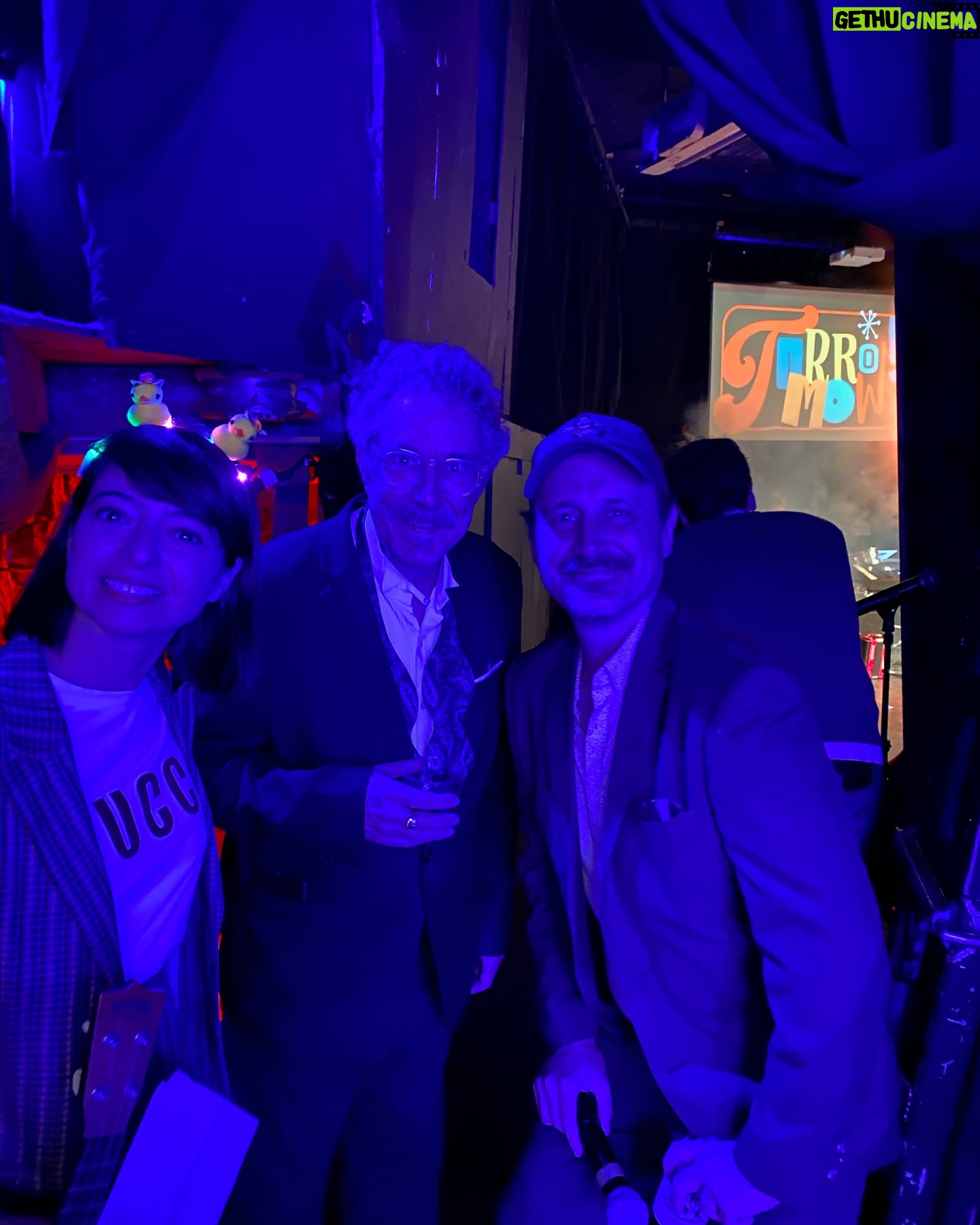 Kate Micucci Instagram - Happy Anniversary Tomorrow Show! We all celebrated on Saturday night with one of the coolest/ wildest/ weirdest/ funniest shows I have ever seen. Congratulations @ronlynch1 and @drdavey for 19 years and counting!