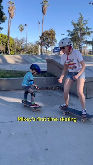 Kate Micucci Instagram - Skateboarding with my 4 year old. 🛹