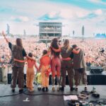 Kate Nash Instagram - What a victorious way to end the summer! Thank you @victoriousfestival 💖 Still coming down from this one. Photos by @dorapaphides hair @thomas.r.silverman make up @gina_blondell