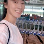 Kate Pang Instagram - 好開心又回來新加坡🇸🇬了！聞到香香的機場，心情好好～～～～連廁所都是香的～～～😌😌 我要把所有想念的local food一次吃好吃🈵～～～ #魔鬼魚 #水粿 #laksa #咖喱魚頭 #咖喱菜 #咖喱雞 #蝦醬雞 #烤鸡翅膀 #satay #rotiprata #kopio #tehcsiewdai #吃不完的美食 #新加坡 #singapore🇸🇬 #katepang #蕾馨