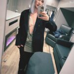 Kate Siegel Instagram – Oh you like unseen Camille looks?

#thefallofthehouseofusher