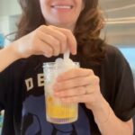 Kate Siegel Instagram – lemons, apology texts and a screwdriver 

#Mocktails #KateSiegel #MocktaiHour #Soberliving #SoberMovement #screwdriver
