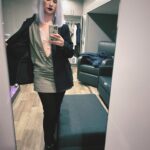Kate Siegel Instagram - Oh you like unseen Camille looks? #thefallofthehouseofusher