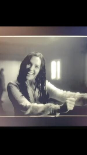 Kate Siegel Instagram - method actress 

#thehauntingofblymanor