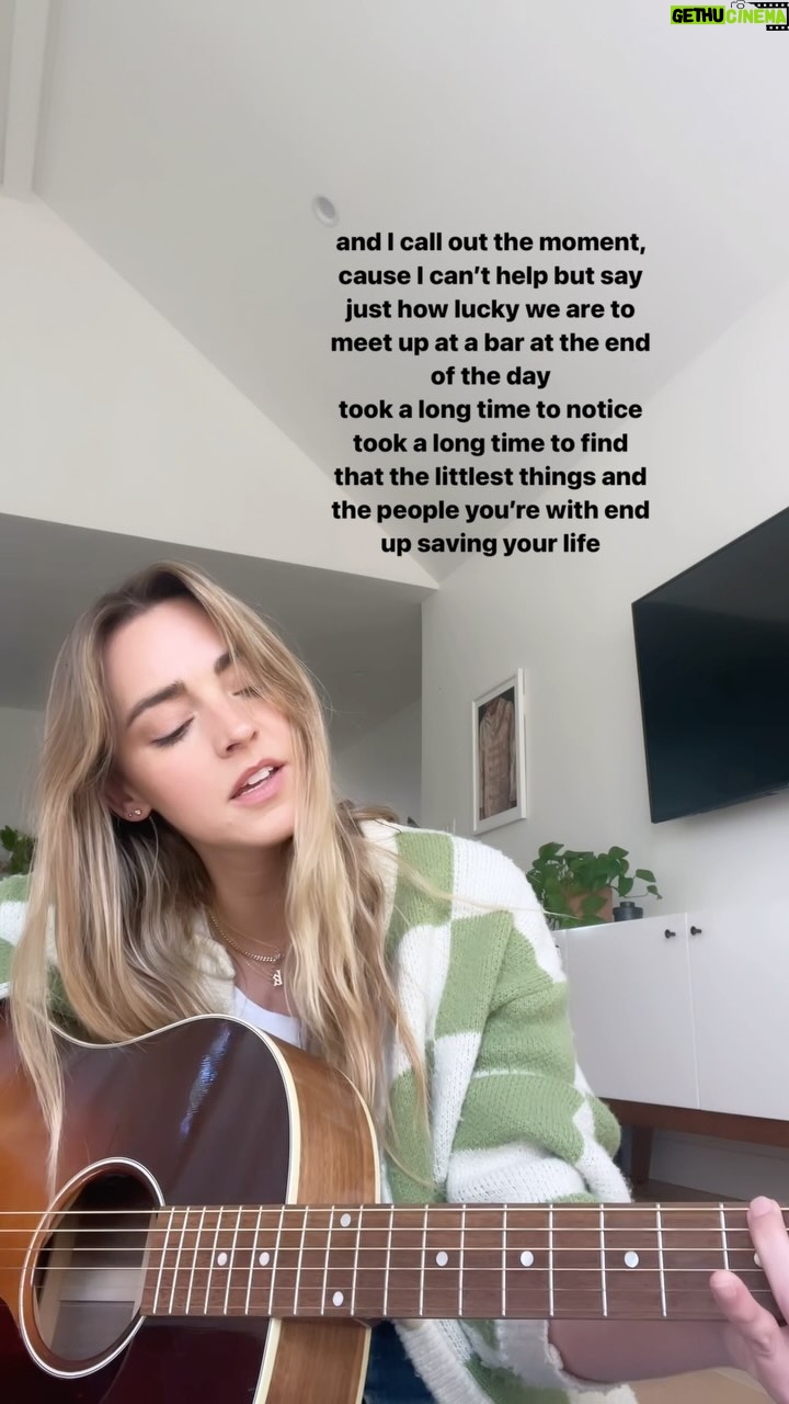 Katelyn Tarver Instagram - Thanks for all the love on Friend Like You! Glad yall are liking it ❤️