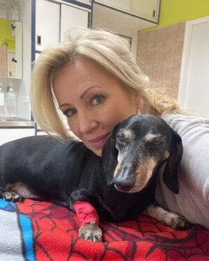 Kateřina Brožová Instagram - Maxíček…střídavě doma a na klinice na kyslíku..už poněkolikáté🙏😔