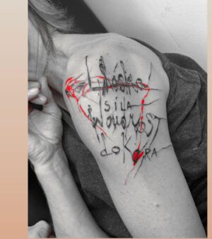 Kateřina Hrachovcová Instagram - Mirka 
*72 

láska síla moudrost pokora 

Mít svou osobitost a autentičnost, být sám sebou ***

#tattoo #tattookaira
#numerology #freehandtattoo 

Má vášeň v symbolech a číslech mi dává vyjímečnou sílu v tématech, která na Vás ráda přenesu v té nejhlubší podobě a spojením s vašim Já.
Není to tetování ale příběh, který se vám vpíše pod kůže a zanechá trvalou vzpomínku a podtrhne vaši identitu. 

Kdo má zájem otevřít mysl spolu se mnou a podívat se hlouběji do duše a mělce do kůže, ráda se s vámi touto formou spojím 
Vždy prosím jen na mail : 
✨✨✨ kairakaterinaa@gmail.com   připiš své datum narození ✨✨✨

#tattookaira #freehandtattoo 
#freehand #numerology