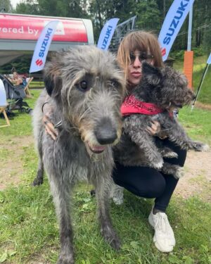 Kateřina Hrachovcová Instagram - #trip na Ještěd
 se @suzuki_czech & s nejmilejší, krásnou  @decasteloeva  #suzuki#team#dogfriendly