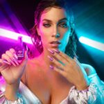 Katerina Stikoudi Instagram - Outer Nails 🪐 Ελάτε με τη #laloo και μαζί μου σε ένα ταξίδι, ανακαλύπτοντας τις νέες αποχρώσεις ημιμόνιμων βερνικιών, κατασκευασμένες με τα υψηλότερα πρότυπα ποιότητας 🌌 #LalooCosmetics #StikoudiNails #OuterSpace #Νυχια