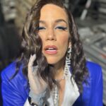 Katerina Stikoudi Instagram - Be a blue sky thinker and dream big! 💙 @barkingwell_media @alphatv 📺 👗: @boudoir_dennisp 💎: @moeha.eu 💇‍♀️: @aggelikikandylaki 💄: @kaitikoutsogiannakopoulou #j2usgr #live