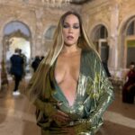 Katerina Stikoudi Instagram - 🤎💚🤍. 🤌🏼 ( @vassilioskostetsos 🧚🏻 👗 ) ( @laloo_cosmetics 💅🏻) ( @goldin_gr 💍)