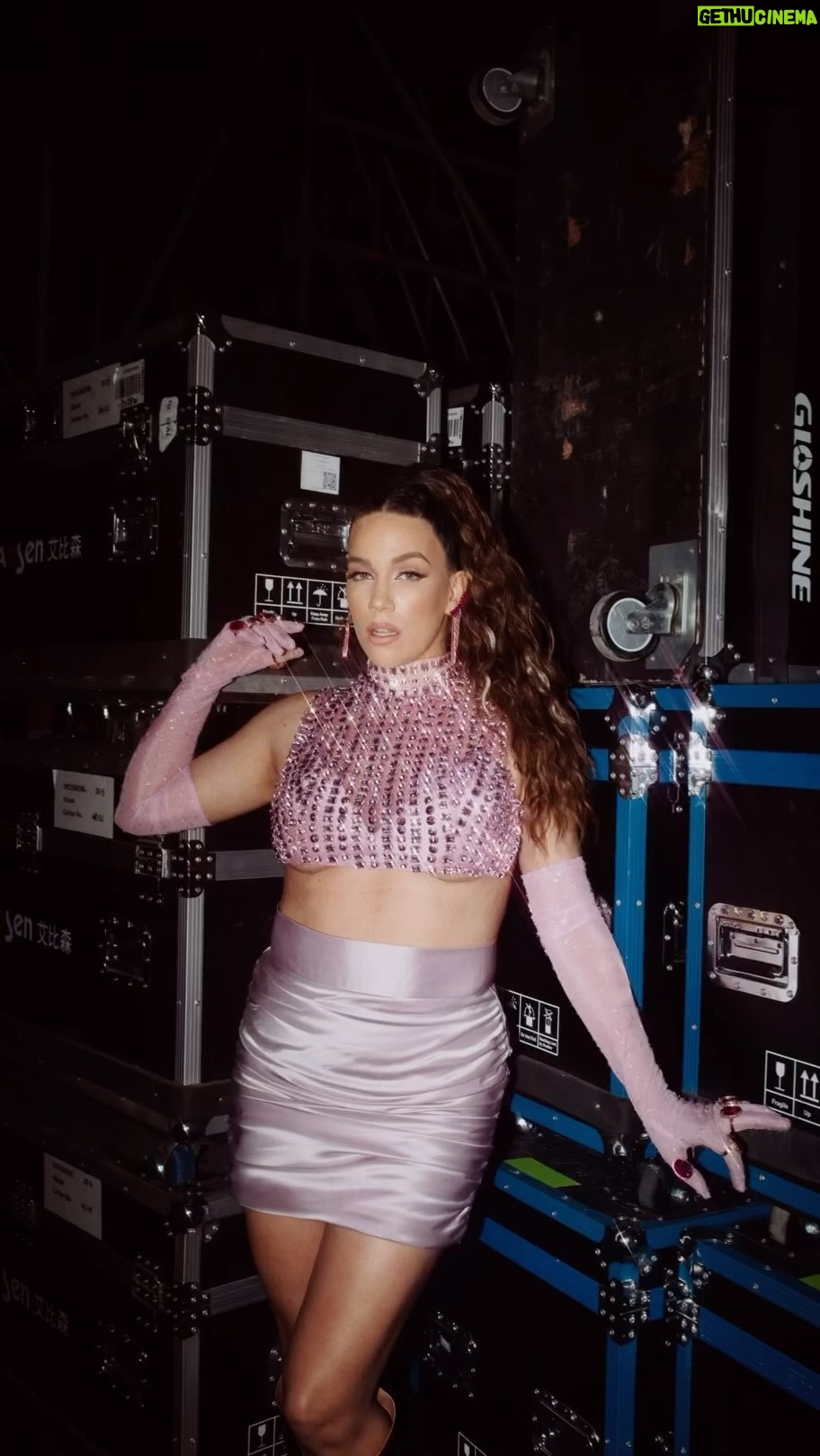 Katerina Stikoudi Instagram - Shine bright like a diamond.. #j2us @j2us_gr @alphatv Styling by @boudoir_dennisp @evageliakountouri 👗 Photographer @vasileiosf Hairstylist @aggelikikandylaki Make up by @kaitikoutsogiannakopoulou #fashion #instyle #mystyle #doityourway