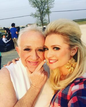 Katherine Bailess Instagram - I can’t believe he’s gone. God I’m gonna miss him! Thanks for all the laughs, love and light. I am so blessed to have been able to know and work with Leslie for the past 20 years. Thanks Del Shores for introducing me to the most hysterical, brilliant and kind man. Leslie Jordan you will always be the funniest human I have ever known. Ohh and I might’ve forgotten best dressed! #riplesliejordan #lesliejordan