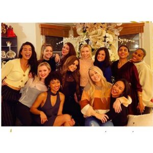 Katherine Bailess Instagram - Merry Christmas from the Devil Girls👯‍♀️🎄 #likenotimehaspassed #ourlittlesorority #devilgirls #hitthefloor