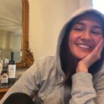 Katherine Barrell Instagram - Hi hi hi !!! ❤️