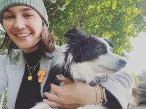 Katherine Barrell Instagram - Saturday morning with my first born. 🐶❤️. Also thank you @purgatoryarcheo for the beautiful #everychildmatters pin. Yesterday was National Day for Truth and Reconciliation in Canada. This whole weekend we will be checking out exhibits in our town to learn more about Canadas horrible history of the residential school systems. There are many educational events going on this weekend all over the country. Please check out some in your town/city.