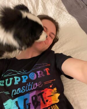 Katherine Barrell Instagram - International Day Against Homophobia, Transphobia and Biphobia
#internationaldayagainsthomophobia - keep going, keep fighting. Love ALWAYS wins!!! I’m with you always. I will not stop pushing for better, more inclusive story telling at every chance I get. Everyone deserves to see themselves on screen ❤️🧡💛💚💙💜 #lgbtfansdeservebetter @lgbtfansdb #representationmatters
