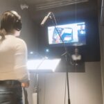 Katherine Barrell Instagram - 🎙 🎥 🎄 In the booth today laying down the ADR (dialogue fixes) for #ATaleOfTwoChristmases for this Holliday Season! I LOVE this part of the process. Almost always the first time I see the edit come together (shot this back In august) and this one did not disappoint!! It’s so quirky and funny and heartfelt!! More details to come on the release but we earned ourself an awesome air date after the network saw it! I’m very proud!!! @hallmarkchannel @therealcmassey @kearstegram @jasonbourque1 @evanroderick 🌲 🎅