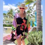 Katherine Kelly Lang Instagram - Thinking back to our trip to Hawaii in July. Such a beautiful place. Praying for Maui and all that they are going through right now 🙏🙏🙏 #sendingloveandlight #kklkaftans