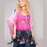 Katherine Kelly Lang Instagram - So happy to see Toni and spend some time with her in Sydney Harbour. We started @katherinekellylangkaftans together many years ago in 2012 . Here are some the early designs from year 2013. And we are still going strong with the online store and the home shopping network in Australia and New Zealand on @tvsn