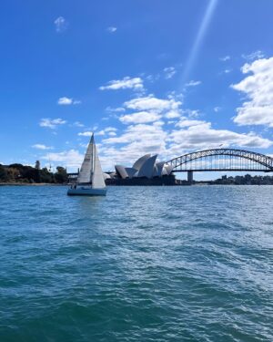 Katherine Kelly Lang Instagram - 4 mile run and what a view! This view never gets old! I enjoy it immensely every time I am here. #sydneyaustralia #sydneyoperahouse #sydneyharbourbridge