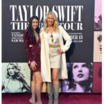 Katherine Kelly Lang Instagram - It was such a treat to go to the world premiere of Taylor Swifts documentary. It was fantastic! I was very impressed with her performance and she is so genuine and down to earth👍❤️💃🥰#erastour #taylorswift #tstheerastourfilm #thegrovela hair by @stephpaugh styled by @jeresa_featherstone