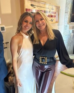 Katherine Kelly Lang Instagram - Some more pics and fun at the wedding🥰🥰🥰 @jmattatkinson @brytneeratledge