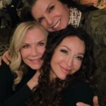 Katherine Kelly Lang Instagram - What a fun evening Friends , laughs and pizza in Hollywood 🇮🇹🥂😀 @katherinekellylang @kimberlin_brown @lucariemma @mauroborrellifilm #SofiaMilos #actors #producers #director #italian #italianamerican #italianamericanactor #friends #fun #pizza #hollywood @damichelebcn