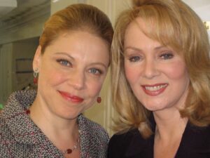 Kathleen Gati Instagram - #TB Tuesday! Working with the incredibly talented #JeanSmart @realjeansmart on “24” back in 2005-2006. What a privilege to work with such a brilliant, talented and kind actress. We shot many more scenes during those 6 episodes that didn’t make the final cut but had a great time filming all of it! @kiefersutherland #KieferSutherland was also a gem to work with as was the entire cast and crew! Truly special memories! 🎥💝 #actorslife #gratitude