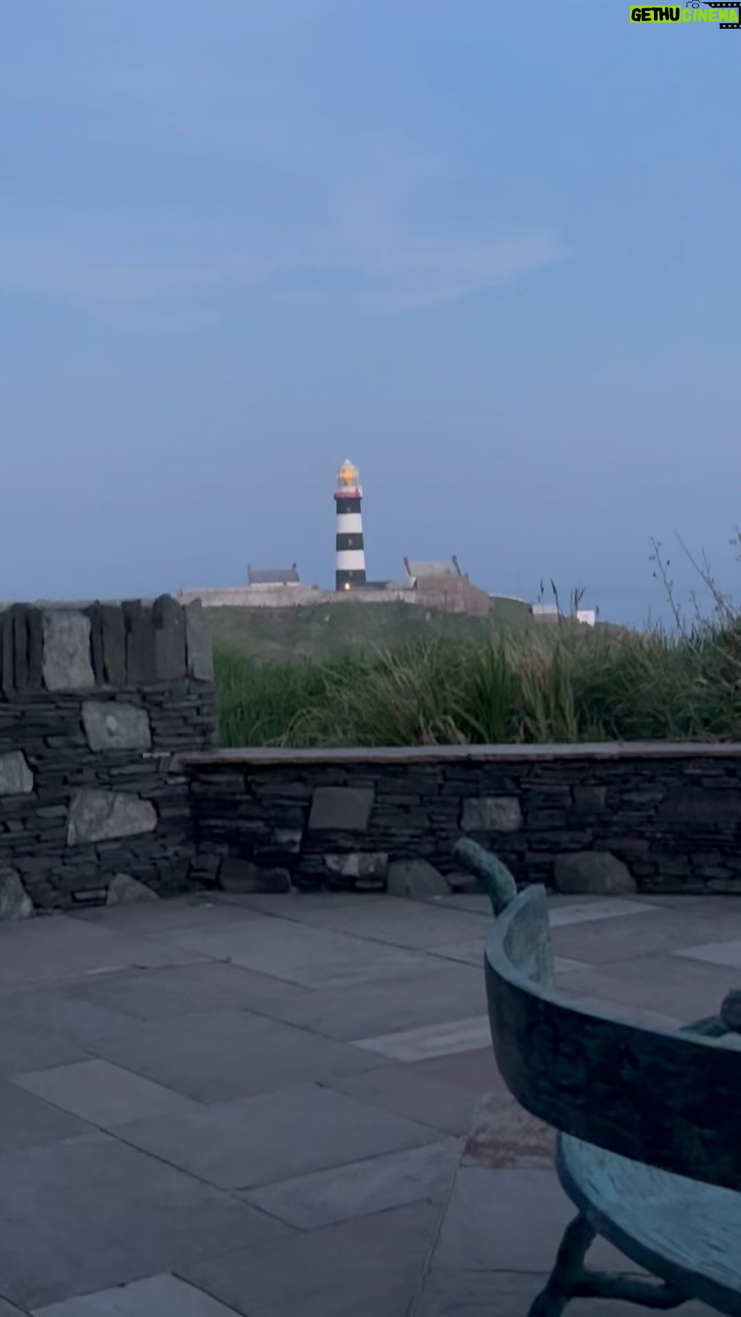 Kathleen Madigan - 1.1K Likes - Night night, Termites š“šš®šŖ.
#nightnight #sunset #ireland #termites #lighthouse #oldhead #kathleenmadigan #madiganspubcast