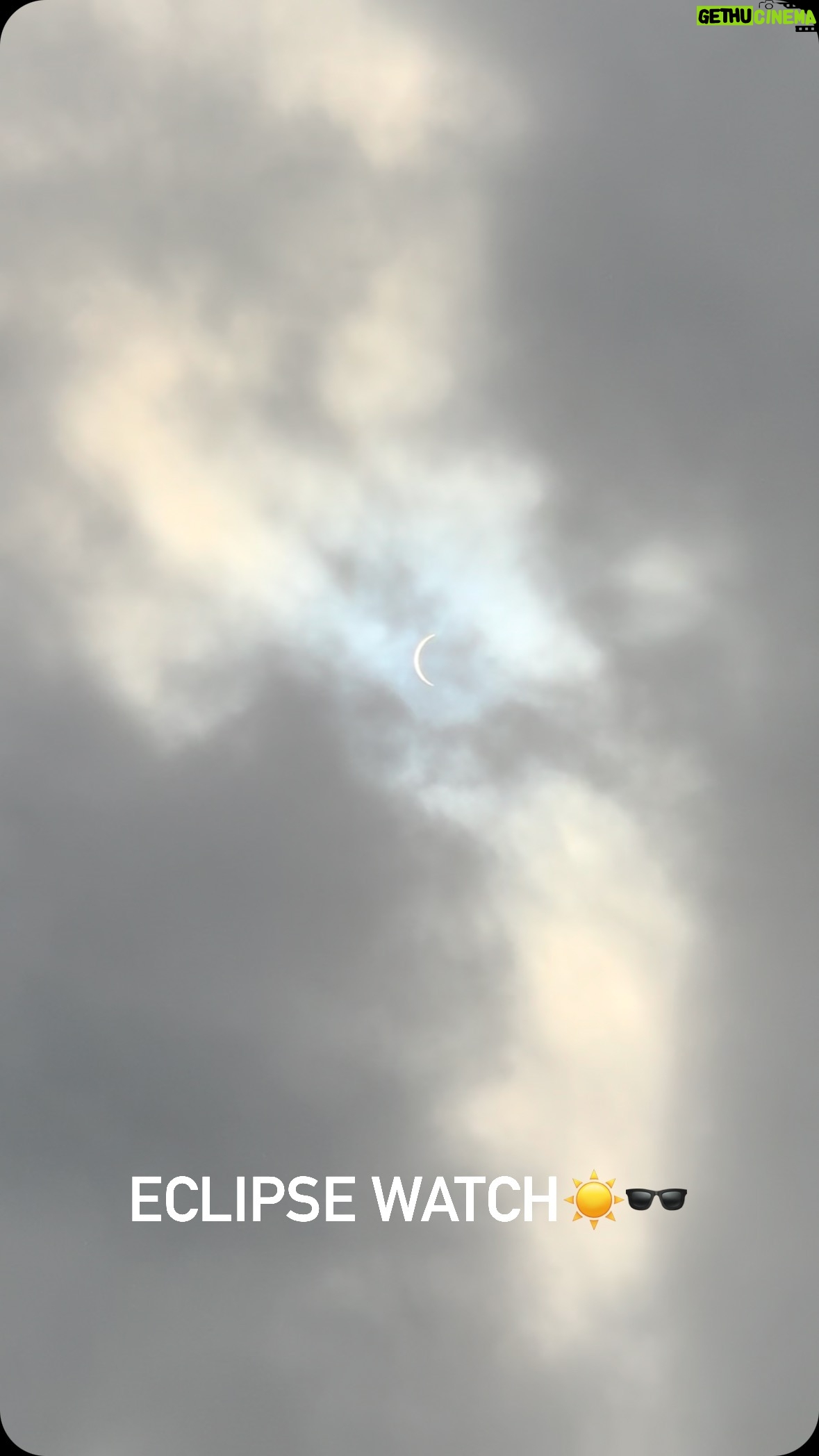 Kathleen Madigan - 2.4K Likes - The cats donāt care š„ļøš.
.
#eclipse #monday #nashville #solareclipse #madiganspubcast #eclipse2024