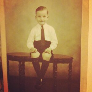 Kathleen Robertson Instagram - Some Dads are great. Some take it to a whole other level. Mine is unique. Hilarious. The kindest human on the planet. Meticulous. Insane work ethic. (Thanks Dad) has never tried pizza or gone a day without Corn Flakes. He always encouraged me to be me. Do whatever made me happy. Take risks. And never take no for an answer. Thank you Dad for exposing me to the incredible life that I have. Without your belief I may never have taken the chances. I am so grateful to you. Happy Fathers Day. ❤️