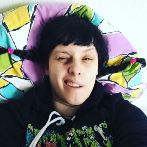 Kathrin Fricke Instagram - Ich habe lange gebraucht um die passenden Emojis für meinen emotionalen Zustand zu finden. 
Diese beschreiben ihn am besten: 🌧🍰🐌