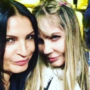 Kathrine Narducci Instagram - R.I.P Elizabeth Kemp  your  Spirit lives in everyone you have ever Touched. I never Meet anyone like you , you were truly Original&Unique. A  Beautiful Spirit and one of my Favorite People who Taught me something i never knew about myself which will forever live inside me because of you.💓💓💜💜❤️ #elizabethkemp @hooligandreamers_elizabethkemp #hooligandreamers #spirit #beauty #gift