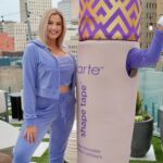 Kathryn Dunn Instagram - had to break out the ol’ juicy suit for this one- come with me to celebrate 25 years of @tartecosmetics & party like it’s 1999 💿✌️😚 #tarte #tartecosmetics #tarteshapetape #dallas #dallasinfluencer