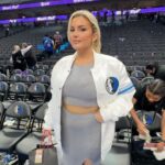 Kathryn Dunn Instagram - It’s game time 🏀⌚️ thanks for having me out to the mavs game, @tissot_official! #YourTimeDefinesYourGreatness