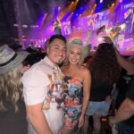 Kathryn Dunn Instagram - not my first rodeo… but it WAS indeed my first @kidrock rock n’ rodeo 🎸🤠🎶 @pbr #pbr #pbrfinals #kidrock #kidrockconcert #rodeo