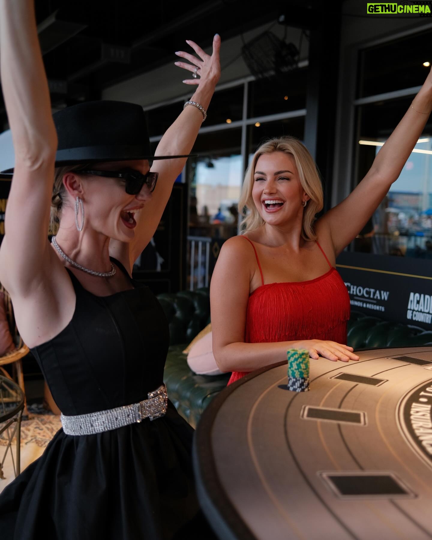 Kathryn Dunn Instagram - My two favorite things: blackjack and country music 🃏 Had the BEST TIME at @acmliftinglives with @choctawcasinos! 🎸🎶🤠 Lots of fun concerts coming up in the Choctaw Grand Theater in 2024! Like Kelsea Ballerini (6/28), Lainey Wilson (10/11) and even more ACM award-winning/nominated that haven’t been announced yet🤭 Stay tuned!