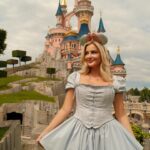 Kathryn Dunn Instagram – today was a fairytale ✨🐭🏰 @disneylandparis