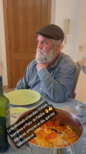 Kathy Kelly Instagram - Paul cooked a Spanish dish , with salted cod fish ,was  soaked into water three times, to get most of the salt out of the fish , cooked with natural rice tomatoes and chick peas , it was delicious thanks for cooking Paul 😘🙏👌💪🏾