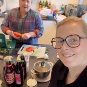 Kathy Kelly Instagram - Happy Easter Monday celebrating with the Kelly clan#kellyfamillyofficial#kathykellyofficial#untereinemhimmeltiur2023#happyeastermonday