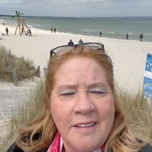 Kathy Kelly Instagram - Enjoying the island of Ruegen morgen bin bei der Windfluechtler Gala #ruegen#stralsund#galawindfluechtler#kathykellyofficial#krllyfamilyofficial