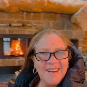 Kathy Kelly Instagram - Arrived in Kassel beim steak house #untereinemhimmel#jayalexander#kathykellyofficial