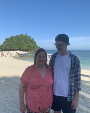 Kathy Kelly Instagram - Happy birthday Sean Van Hille Kelly to  the very best Son in the world ,proud to be your Mom