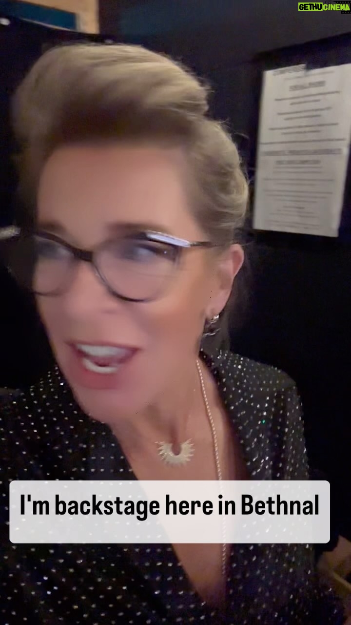 Katie Hopkins Instagram - THANK YOU LONDON. Thank you @backyardcomedyclub