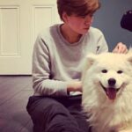 Katie Leung Instagram - Picking little fluff off a big fluff @bao_the_cloud 🏴󠁧󠁢󠁳󠁣󠁴󠁿 #home