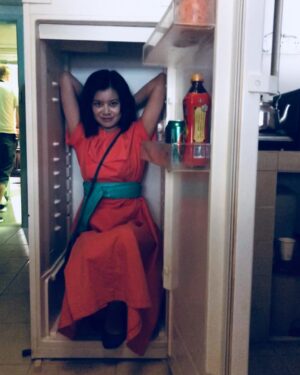 Katie Leung Instagram - Chillin’ on the set of Chimerica. Heh 🥶👻 #channel4 #glamandgore #donttrythisathome