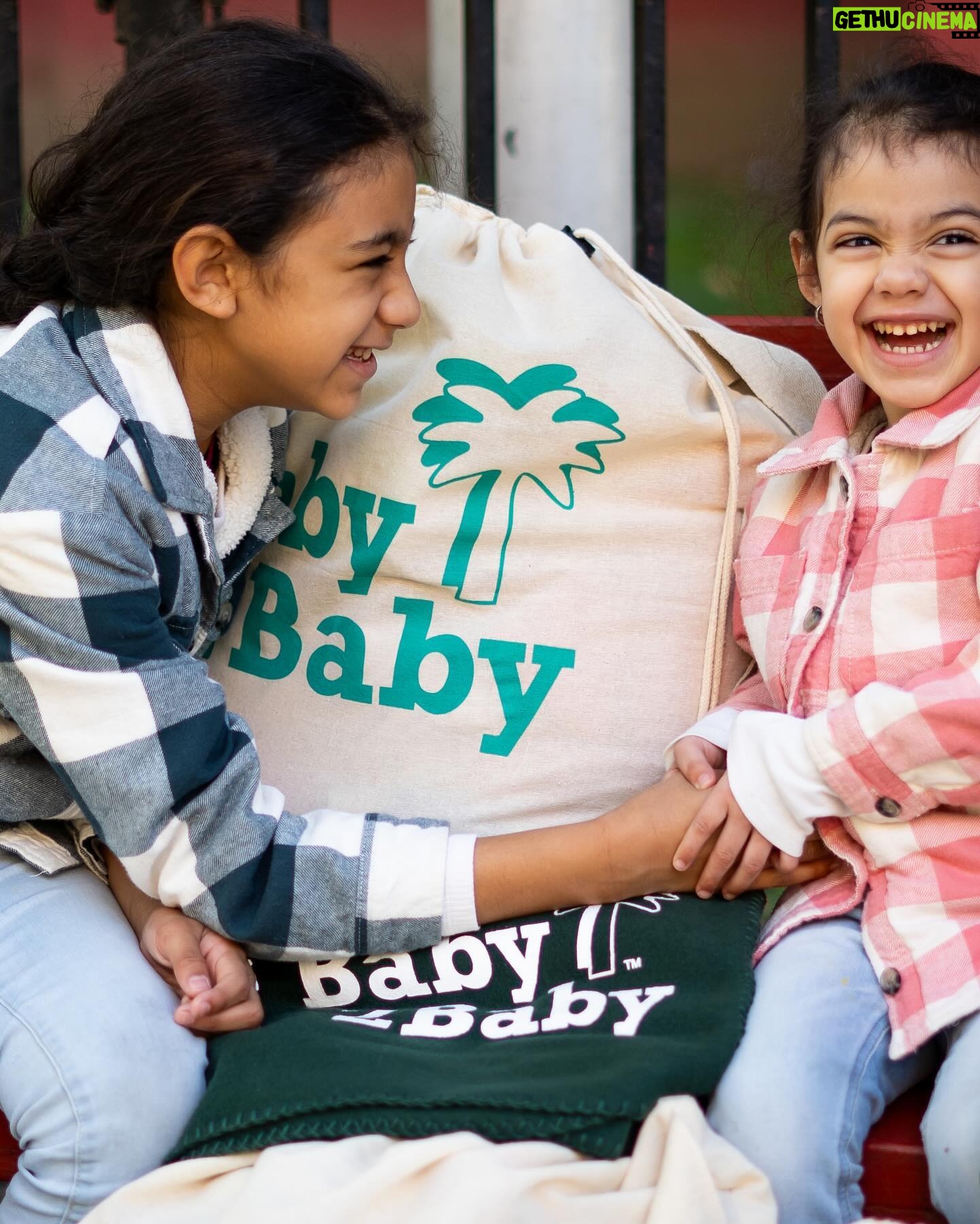 Katie Lowes Instagram - I absolutely adore and am so proud of @Baby2Baby and their work providing critical items to more than one MILLION children across the country each year. BIG THANKS TO @carhartt for stepping up this Giving Tuesday and supporting the hardworking moms Baby2Baby serve nationwide and helping them provide basic essentials to their children! ❤️❤️❤️
