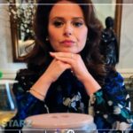 Katie Lowes Instagram - Hey y’all, meet Jill. AKA Jillie Bean. #TheHuntingWives
